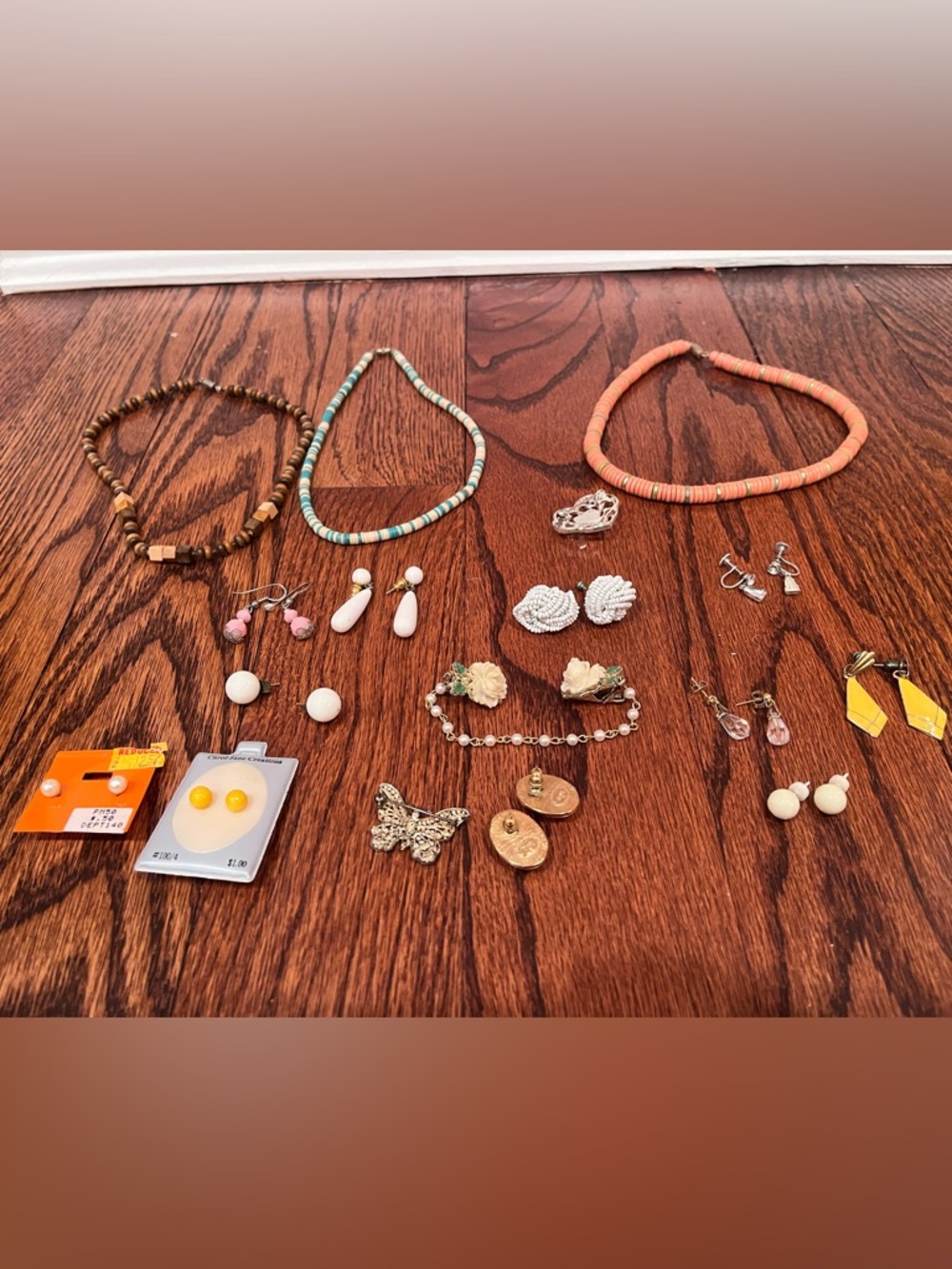 Vintage/costume lot jewelry Tafari Sara Coverntry earrings necklaces pins